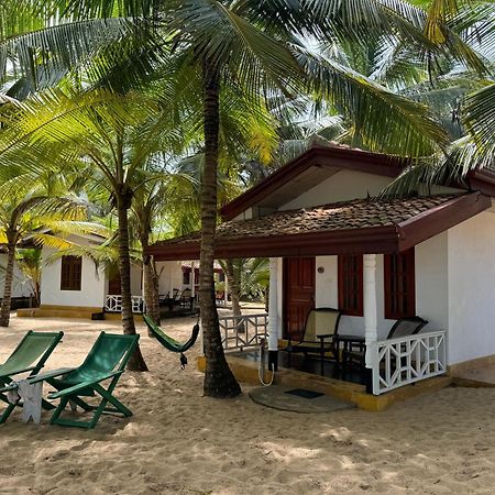 Ibisbird Beach Bungalows, Sport, Spa And Restaurant تانجالي المظهر الخارجي الصورة