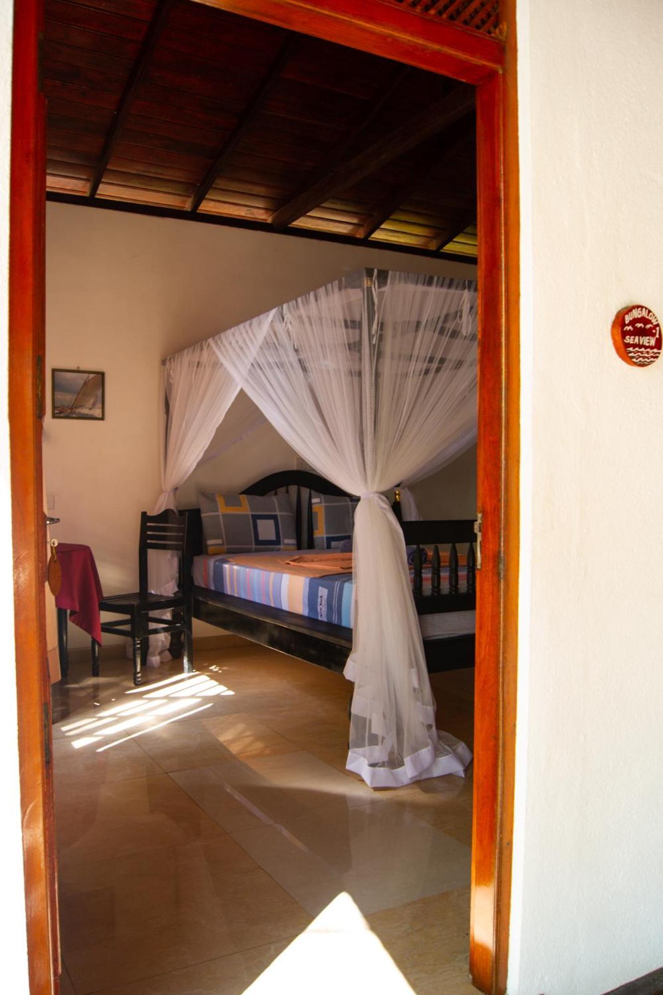 Ibisbird Beach Bungalows, Sport, Spa And Restaurant تانجالي المظهر الخارجي الصورة