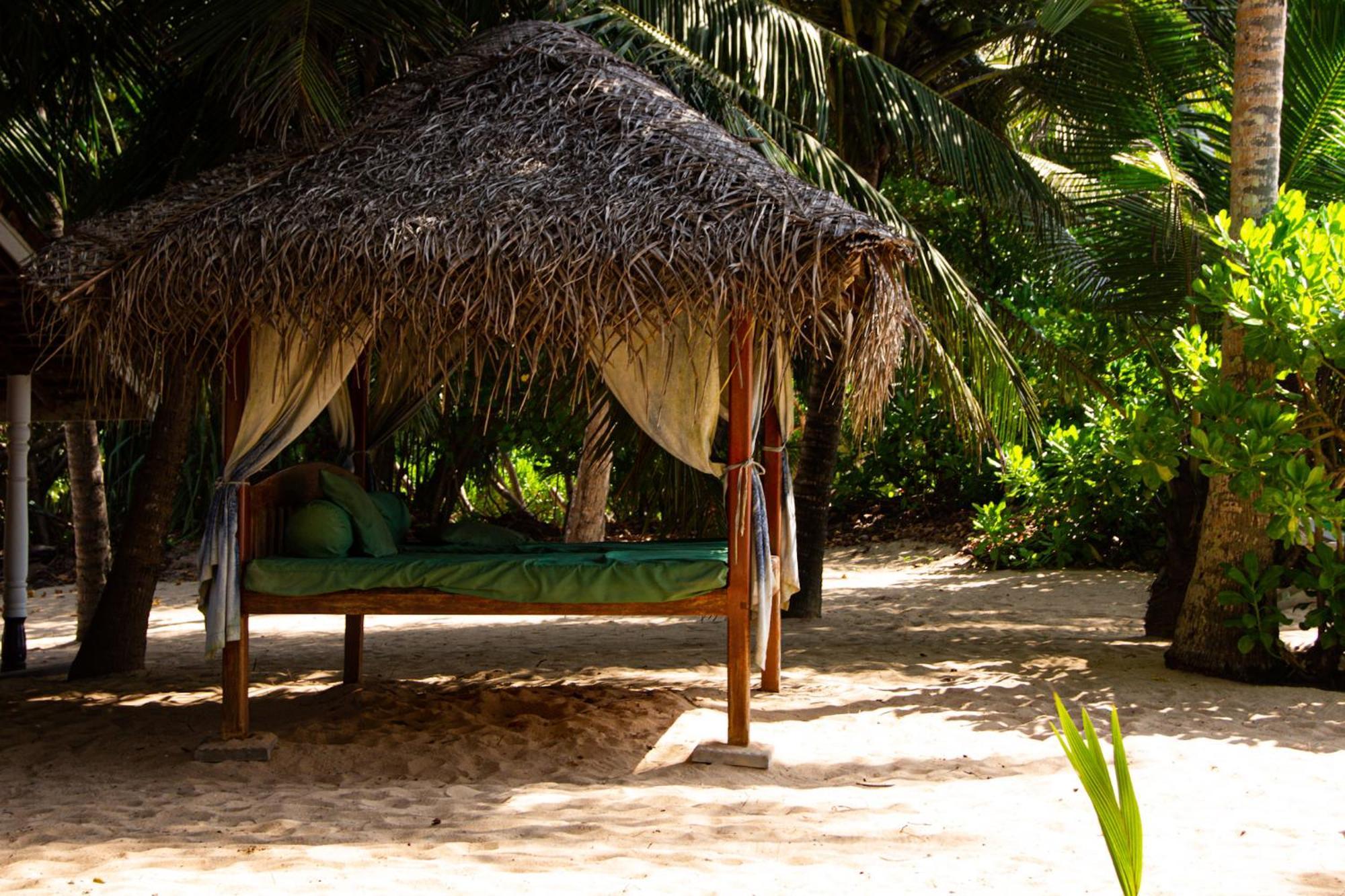Ibisbird Beach Bungalows, Sport, Spa And Restaurant تانجالي المظهر الخارجي الصورة