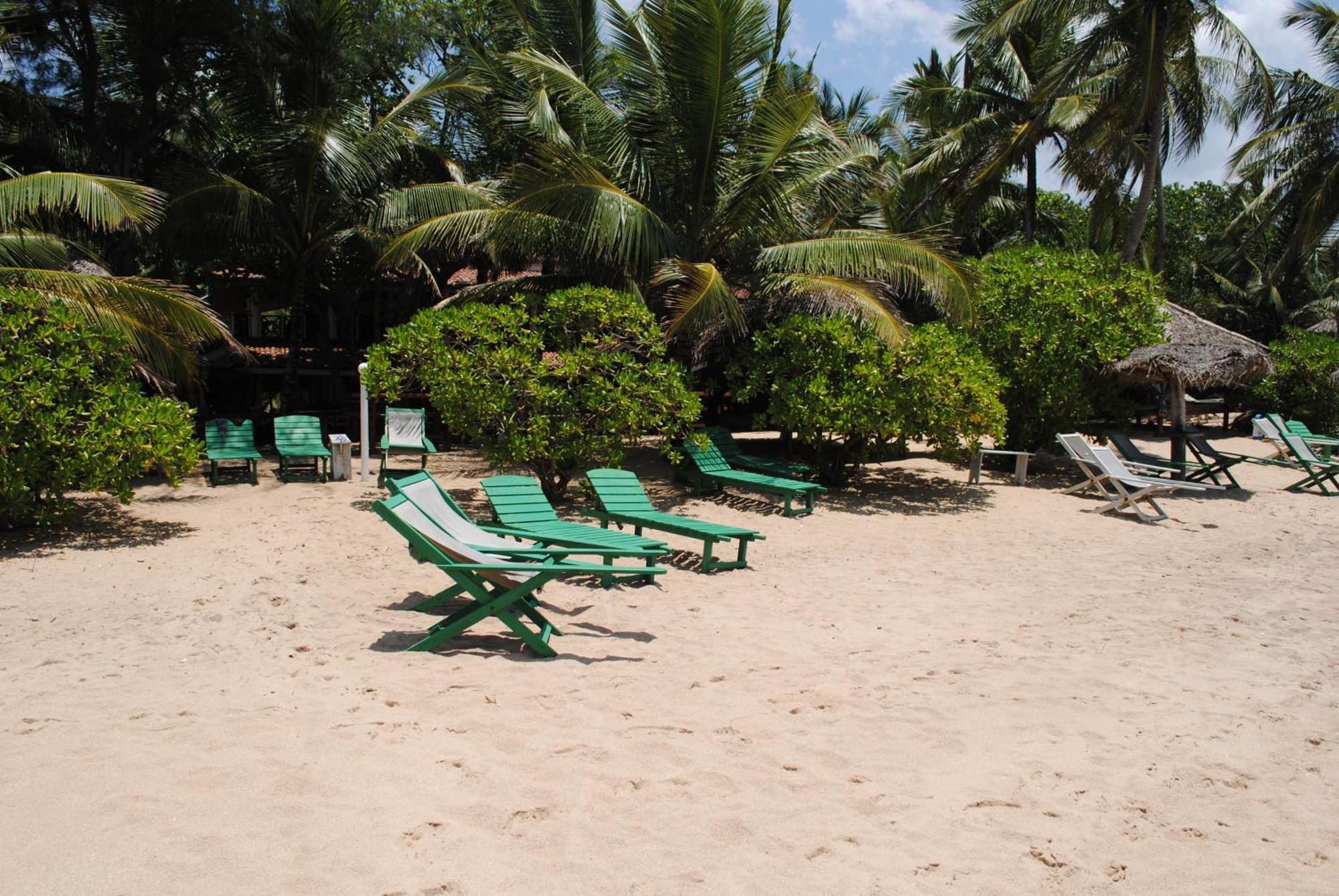 Ibisbird Beach Bungalows, Sport, Spa And Restaurant تانجالي المظهر الخارجي الصورة